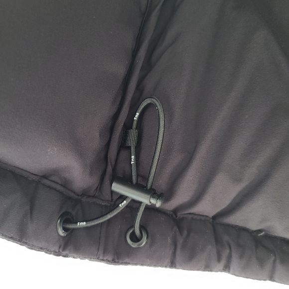 Aritzia, TnA, The Super Puff™ - cliMATTE™, XS Black - Picture 14 of 15